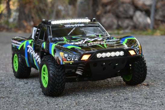 Slash 4x4